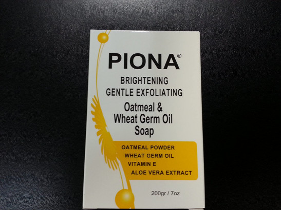 piona brightening gentle exfoliating oatmeal & wheat germ oil soap