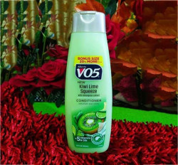 Alberto VO5 Herbal Escapes Kiwi Lime Squeeze Clarifying Conditioner