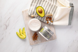 Design Essentials Natural Almond & Avocado Wash Day Deep Moisture Masque 12 oz