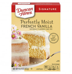 Duncan Hines Signature Perfectly Moist French Vanilla Cake Mix - 15.25oz