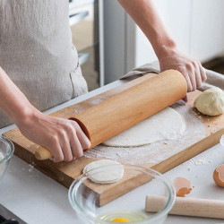 Koulang Classic Wood Rolling Pin - 18 Inch Wood Rolling Pin With Handles Solid Wooden Roller Pin Baking Professional Dough Roller for Home Bakery Pizza Pastry Roti Pasta Bread Cookie Cook