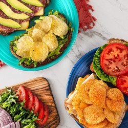 Lay's Sour Cream & Onion Flavored Potato Chips, 1 Ounce