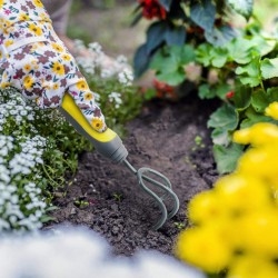 Jardiner Outdoor Gardening Tool Set in Plastic Gardening Box