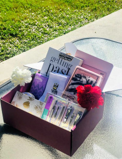 BESTIE BREAKUP BOX