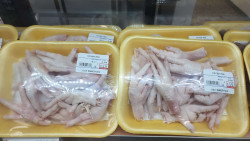 Fresh Chicken Paws Sold By The Pound